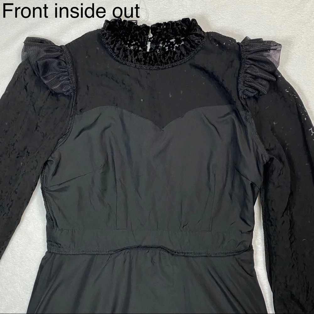 NWOT Aqua Flocked Floral Tiered Dress w/ ruffled neckline
Size S - Picture 14 of 16